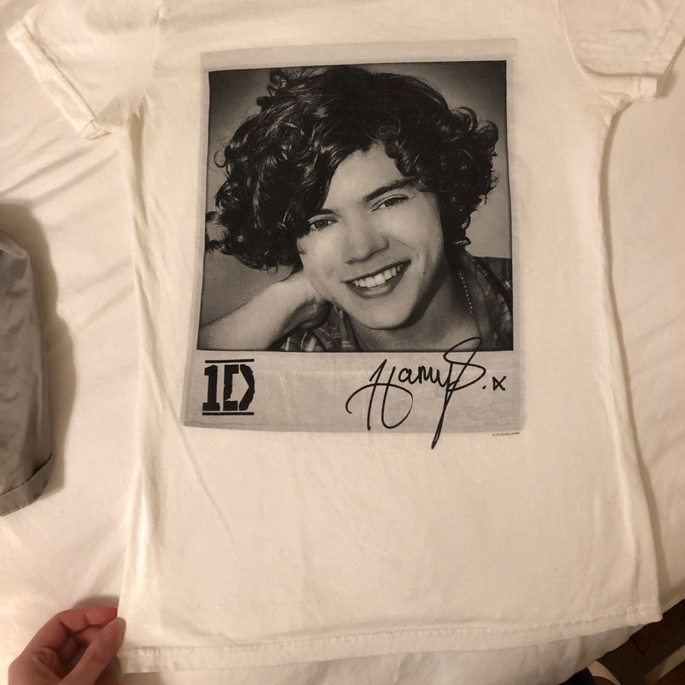 Never Worn! Harry Styles One Direction T Shirt Size Small. Also fits Size XS